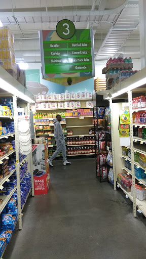 Grocery Store «The Fresh Grocer of Progress Plaza», reviews and photos, 1501 N Broad St, Philadelphia, PA 19122, USA