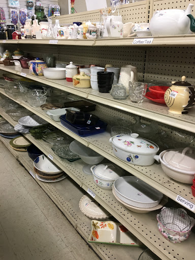 Thrift Store «Lakewood Goodwill», reviews and photos, 6002 Mt Tacoma Dr SW, Tacoma, WA 98499, USA