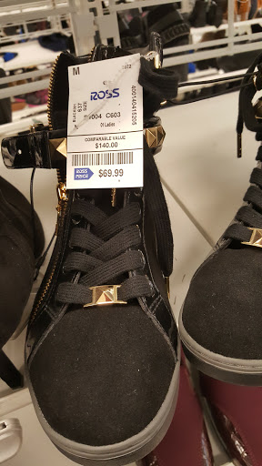 Clothing Store «Ross Dress for Less», reviews and photos, 1125 Woodruff Rd, Greenville, SC 29607, USA