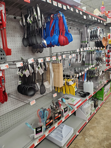 Dollar Store «Family Dollar», reviews and photos, 412 Main St, Poughkeepsie, NY 12601, USA