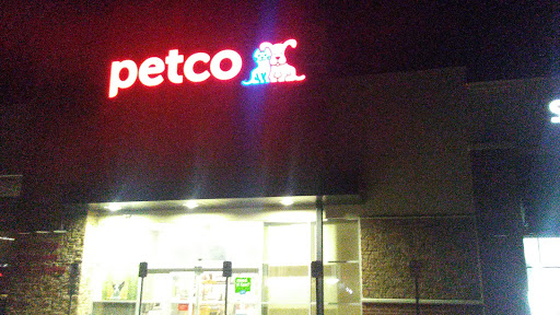 Pet Supply Store «Petco Animal Supplies», reviews and photos, 660 Chestnut Commons Dr, Elyria, OH 44035, USA