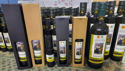 Ekološko oljčno olje Šavrin-Olive oil