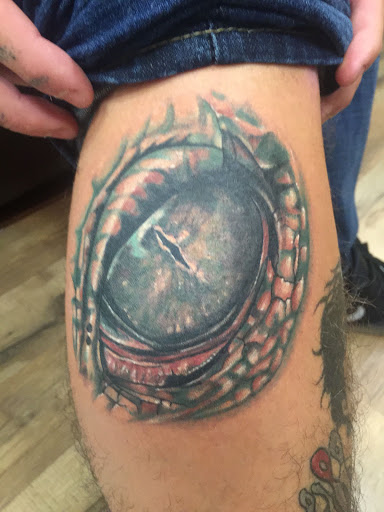 Tattoo Shop «Davinci Tattoo», reviews and photos, 777 E Merritt Island Causeway, Merritt Island, FL 32952, USA