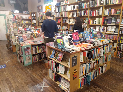 Book Store «Dog Eared Books», reviews and photos, 900 Valencia St, San Francisco, CA 94110, USA