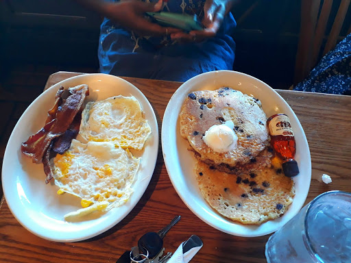 American Restaurant «Cracker Barrel Old Country Store», reviews and photos, 2525 Brindle Dr, Harrisburg, PA 17110, USA