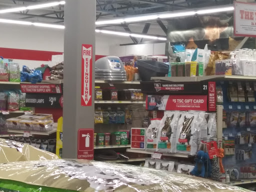 Home Improvement Store «Tractor Supply Co.», reviews and photos, 13650 Roosevelt Rd, Monroe, WA 98272, USA
