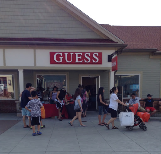 Clothing Store «GUESS Factory», reviews and photos, 442 Evergreen Ct, Central Valley, NY 10917, USA
