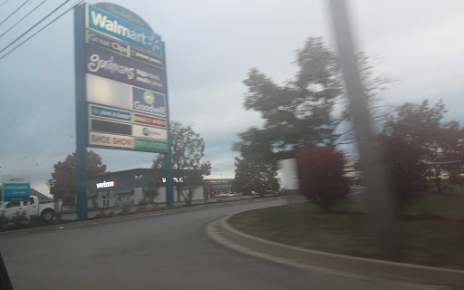 Cell Phone Store «Verizon Authorized Retailer, TCC», reviews and photos, 430 E Freeland Rd, Greensburg, IN 47240, USA