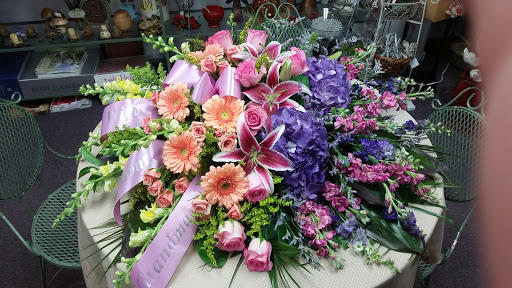 Florist «Everything Floral», reviews and photos, 543 E Main St, East Dundee, IL 60118, USA