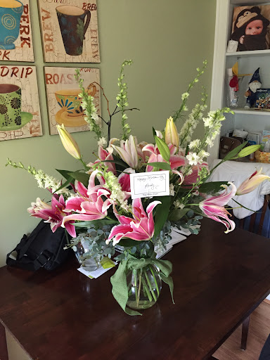 Florist «Coby Palmer Designs», reviews and photos, 2070 E 54th St #1, Indianapolis, IN 46220, USA