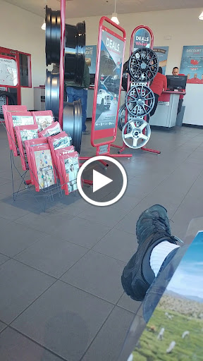 Tire Shop «Discount Tire Store - Palatine, IL», reviews and photos, 1940 N Rand Rd, Palatine, IL 60074, USA