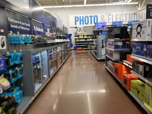 Department Store «Walmart Supercenter», reviews and photos, 145 Kelley Blvd, Millbrook, AL 36054, USA