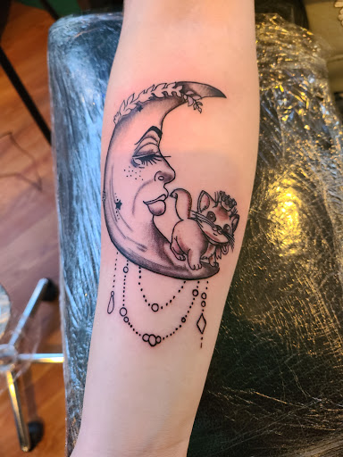 Tattoo Shop «Spellbound Electric Tattoos», reviews and photos, 201 N Santa Fe Ave, Pueblo, CO 81003, USA