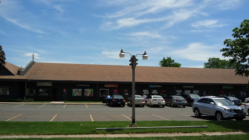 Laundromat «Clean N Green Laundromat», reviews and photos, 3045 Main St, Glastonbury, CT 06033, USA