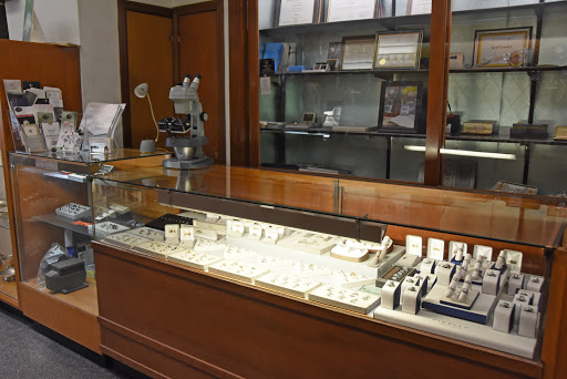 Jewelry Store «Krail Jewelry Store Inc», reviews and photos, 105 N Main St, Fond du Lac, WI 54935, USA