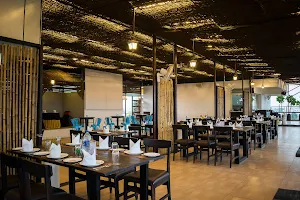 Hills View Restaurant & Bar , Papaya Tree Hotel image