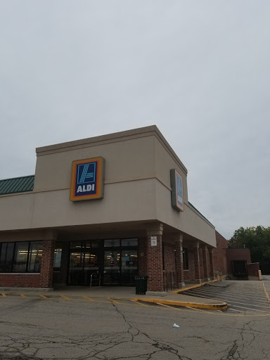 Supermarket «ALDI», reviews and photos, 1202 W Dundee Rd, Buffalo Grove, IL 60089, USA