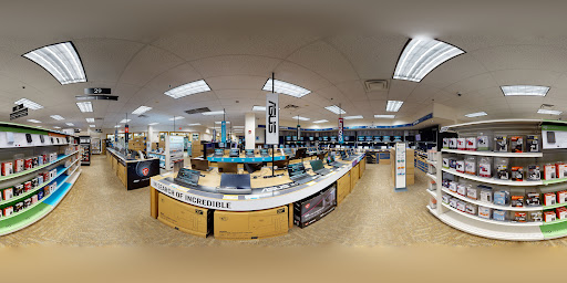 Computer Store «Micro Center», reviews and photos, 3710 Minnesota 100 South, St Louis Park, MN 55416, USA