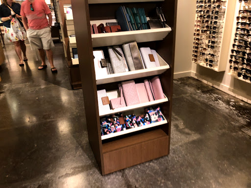 Watch Store «Fossil Outlet Store», reviews and photos, 18521 Outlet Blvd #725, Chesterfield, MO 63005, USA