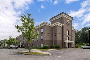 Comfort Suites At WestGate Mall image