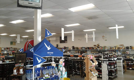 Liquor Store «Montgomery County Liquor & Wine - Cloverly», reviews and photos, 723 Cloverly St, Silver Spring, MD 20905, USA