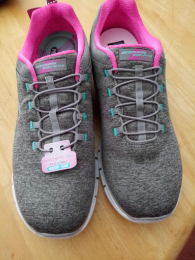 Shoe Store «Shoe Carnival», reviews and photos, 1620 Dogwood Dr SE, Conyers, GA 30013, USA