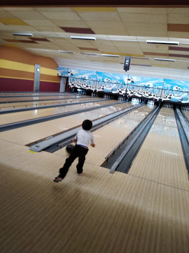 Bowling Alley «Thunder Alley XL & Big Thunder Mini Golf», reviews and photos, 1401 US-169, Grand Rapids, MN 55744, USA