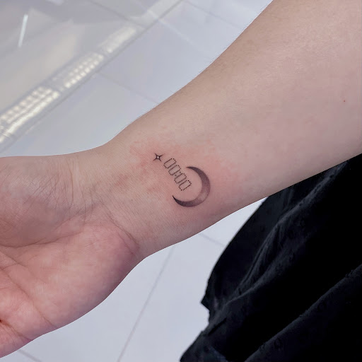 Explore climbing tattoo ideas, creative tattoo ideas in Orange, available at Baron Art Tattoo