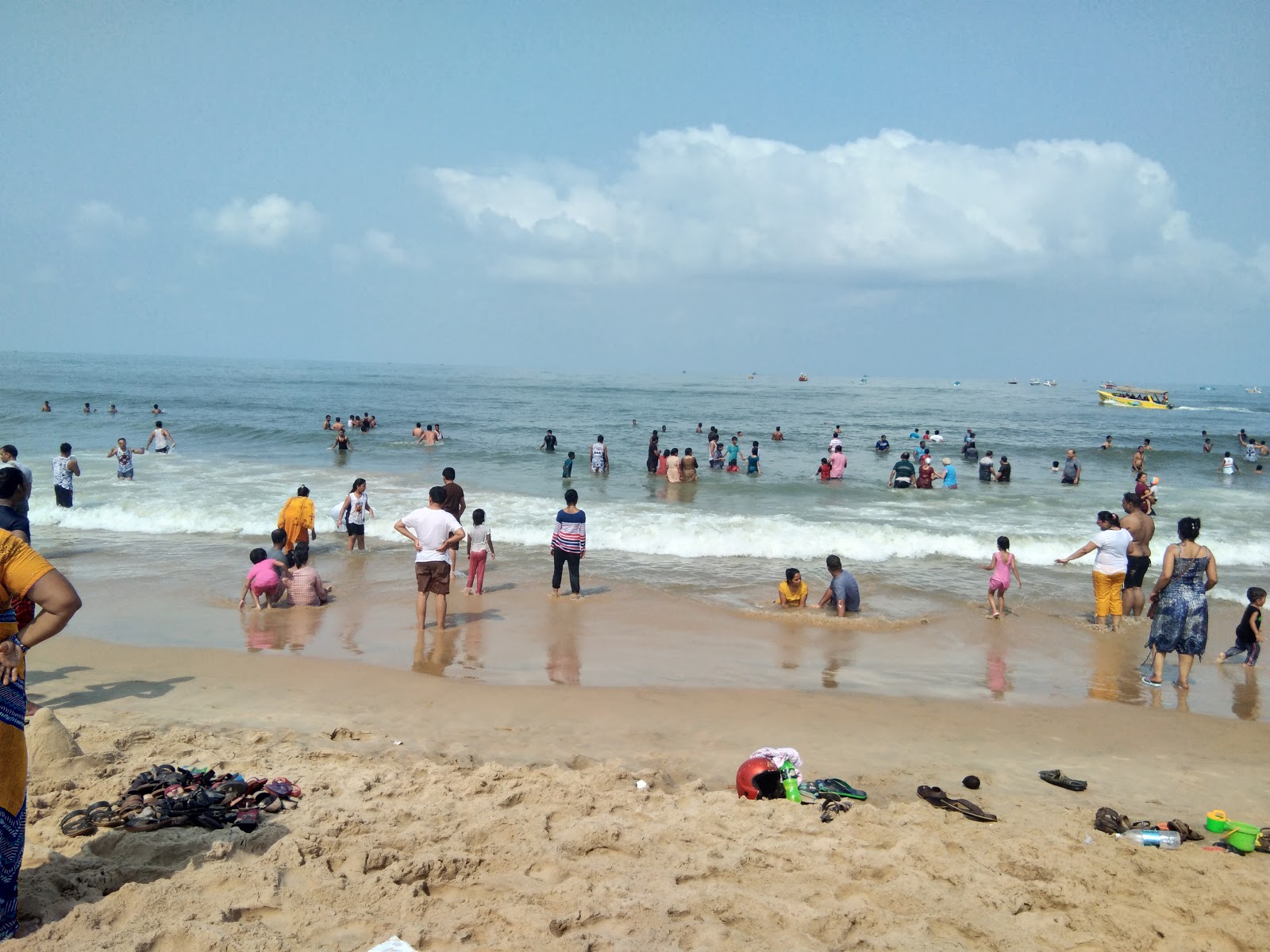 Foto de Baina Beach - lugar popular entre os apreciadores de relaxamento