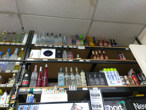 Liquor Store «Harvest Liquor Shop», reviews and photos, 1645 Holmes Rd, Ypsilanti, MI 48198, USA