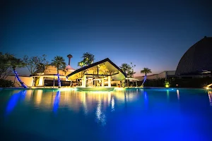 La Lua Resort Hua Hin image