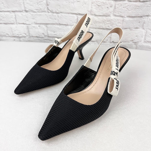 Consignment Shop «Sell Your Sole Consignment Boutique», reviews and photos, 2121 1st Ave Suite 101, Seattle, WA 98121, USA