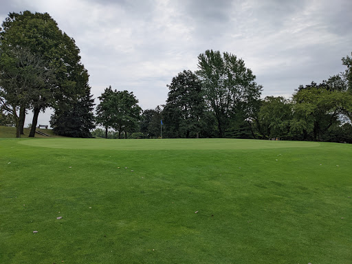 Golf Course «Highland 9-Hole Golf Course», reviews and photos, 1797 Edgcumbe Rd, St Paul, MN 55116, USA