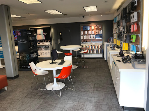 Cell Phone Store «AT&T», reviews and photos, 2103 2nd Ave W, Williston, ND 58801, USA