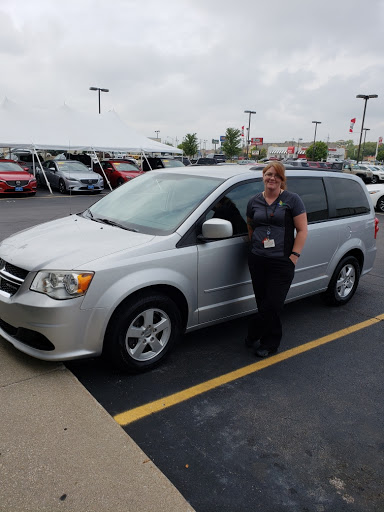 Toyota Dealer «Sam Leman Toyota Bloomington», reviews and photos, 1502 Morrissey Dr, Bloomington, IL 61701, USA
