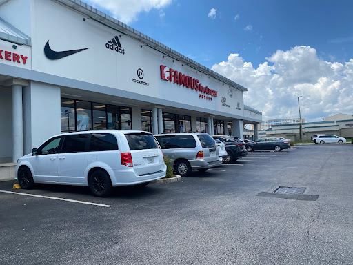 Shoe Store «Famous Footwear Outlet», reviews and photos, 5580 International Dr, Orlando, FL 32819, USA