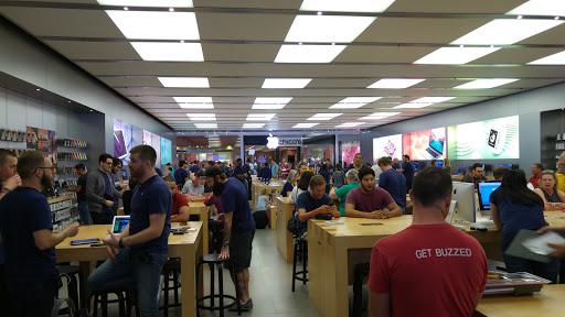 Computer Store «Apple Barton Creek», reviews and photos, 2901 S Capital of Texas Hwy, Austin, TX 78746, USA