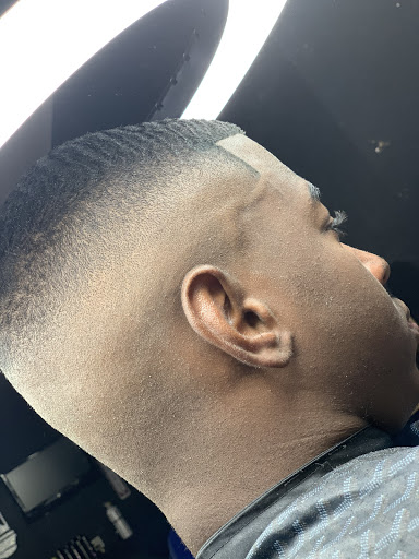 Barber Shop «Upper Level Cut Lounge Barbershop», reviews and photos, 5050 S Tacoma Way #15, Tacoma, WA 98409, USA