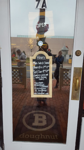 Donut Shop «B. Doughnut», reviews and photos, 7 Loudoun St SW, Leesburg, VA 20175, USA