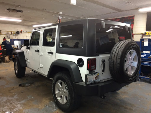 Car Stereo Store «Soundbytes Automotive Electronics,Inc», reviews and photos, 328 W N Ave, Northlake, IL 60164, USA