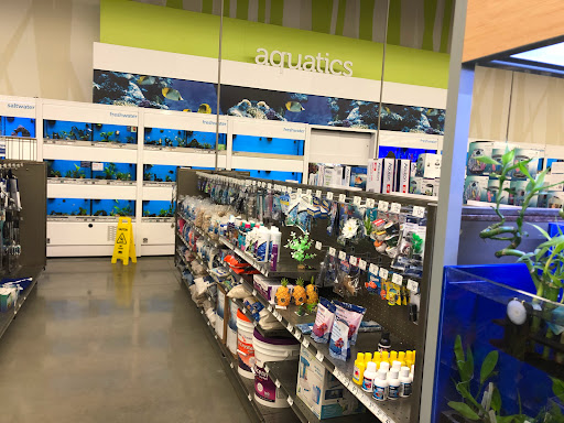 Pet Supply Store «Petco Animal Supplies», reviews and photos, 1520 N Parham Rd, Henrico, VA 23229, USA