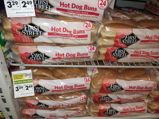 Grocery Store «Smart & Final», reviews and photos, 2742 E Indian School Rd, Phoenix, AZ 85016, USA