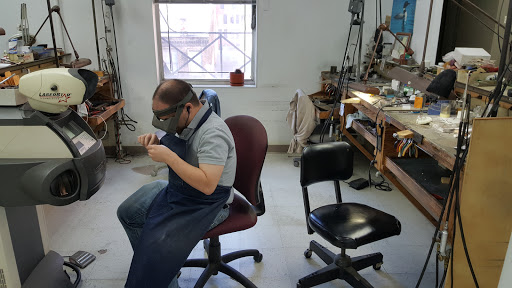 Jewelry Designer «Koop Diamond Cutters Inc.», reviews and photos, 214 E 8th St #4, Cincinnati, OH 45202, USA
