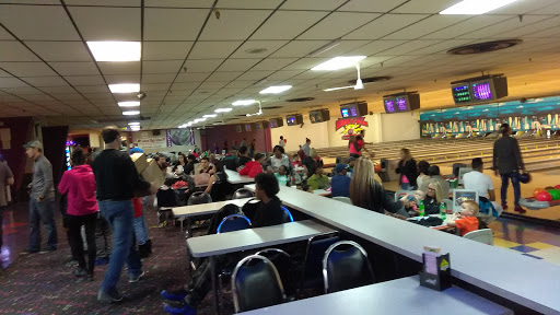 Bowling Alley «Strike & Spare Family Fun Center», reviews and photos, 6220 Shepherdsville Rd, Louisville, KY 40228, USA