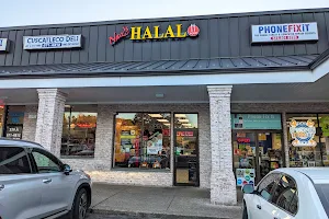 Naz's Halal Food - Glen Cove image