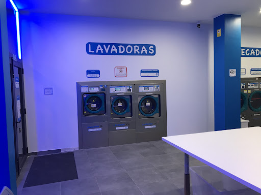 AUGA & XABON Lavandería Autoservicio