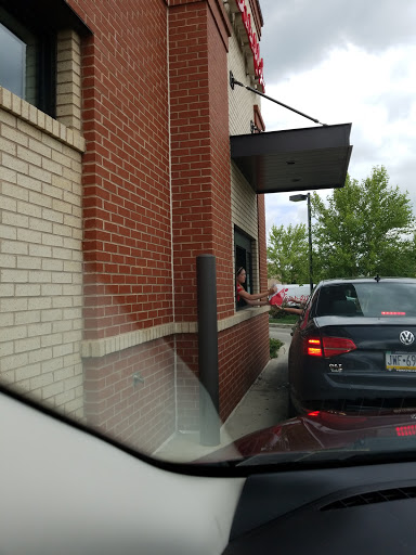 Fast Food Restaurant «Chick-fil-A», reviews and photos, 2801 E Market St, York, PA 17402, USA