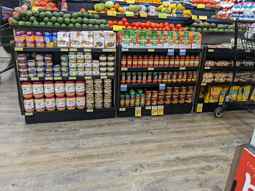 Grocery Store «Safeway», reviews and photos, 1801 W 11th St, Tracy, CA 95376, USA