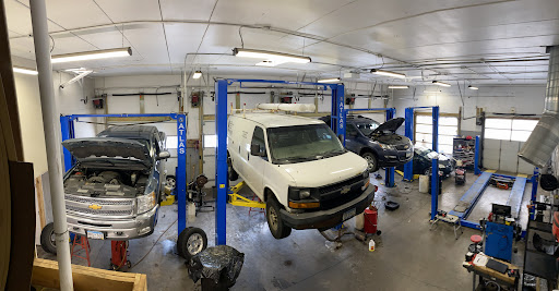 Auto Repair Shop «Total Auto Care Auto Repair», reviews and photos, 308 Lake St S, Forest Lake, MN 55025, USA
