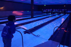 Fort Lanes Bowling and Virtual Golf Centre